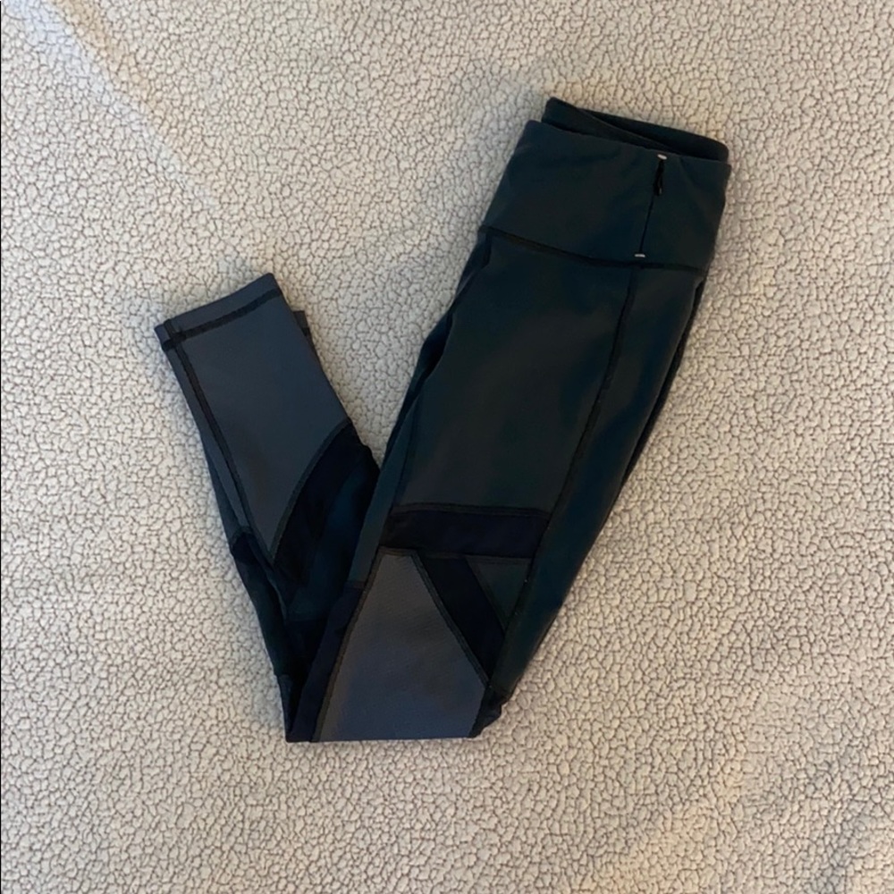 Work out leggings- Carrie Underwood